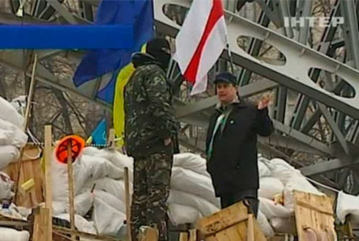 Суд отложил рассмотрение дела об очищении центра Киева от баррикад