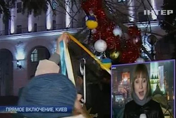 Жители "Евромайдана" готовятся к Новому году