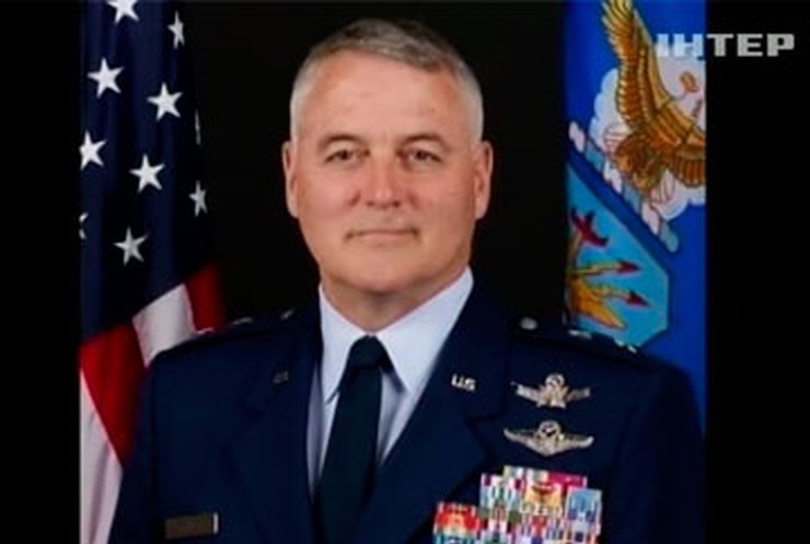 Генерала ВВС США уволили за пьянство и разврат в России