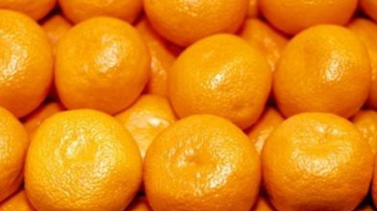 На Харьковщине в колонию пришла посылка с наколотыми мандаринами