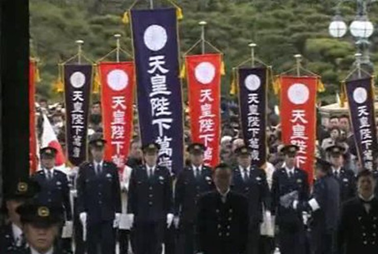 Япония отмечает 80-летие императора Акихито