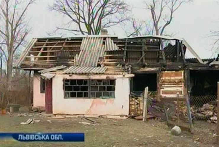 На Львовщине пенсионерку убили и сбросили в колодец, а дом подожгли