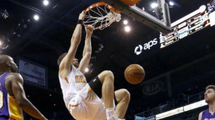 НБА: Кравцов сыграл в победном матче против "Лейкерс"