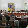 Янукович раскритиковал губернаторов и министров