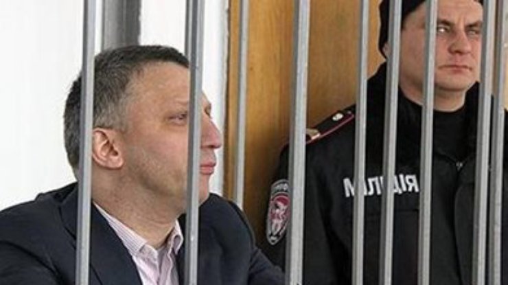 Суд оставил Доктора Пи под стражей