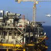 У берегов Саудовской Аравии затонула нефтяная платформа, рабочие пропали без вести