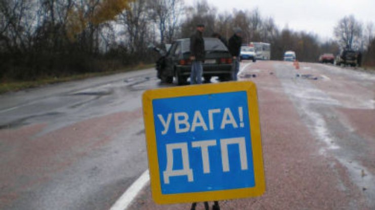 В новогоднем ДТП на Закарпатье погибли девушка и парень