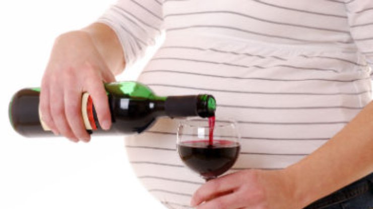 Умеренное употребление алкоголя оказалось полезным во время беременности