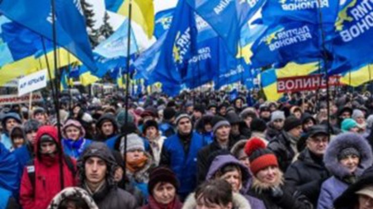 Сторонники ПР начали митинг у Рады