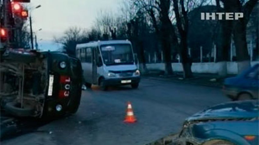 В Каменец-Подольском авто протаранило скорую с тяжелобольной девушкой