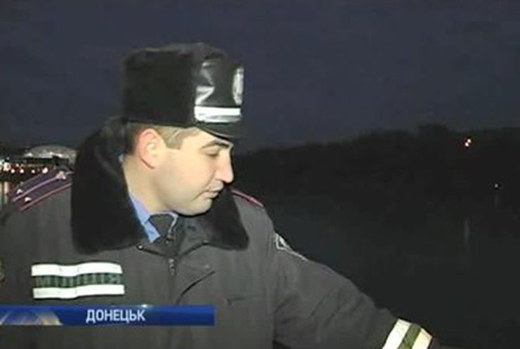 В Донецке спасли из ледяной воды 52-летнюю женщину