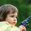 В США четырехлетняя девочка застрелила брата
