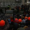 Массовые беспорядки: В Киеве штурмуют правительственный квартал