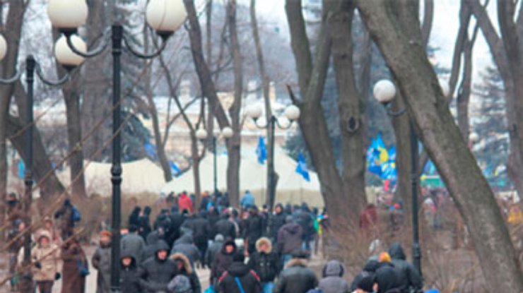В ПР говорят, что неизвестные не пускают автобусы их сторонников на митинг