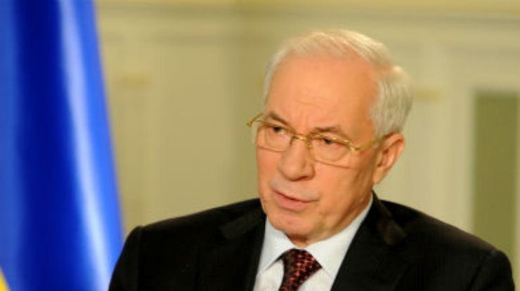 Азаров: Власть применит силу, если киевские беспорядки не прекратятся