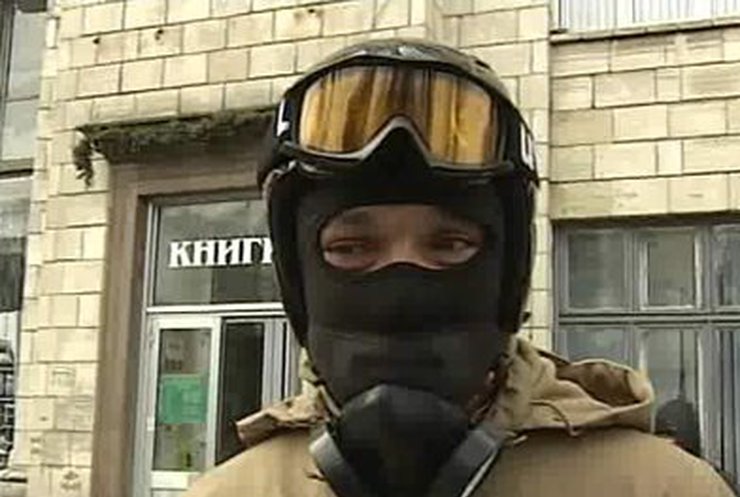 В Киеве продолжается противостояние между митингующими и "Беркутом"
