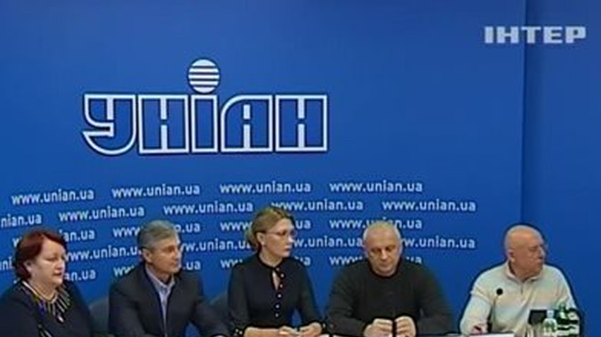 Киевские депутаты требуют навести порядок в столице