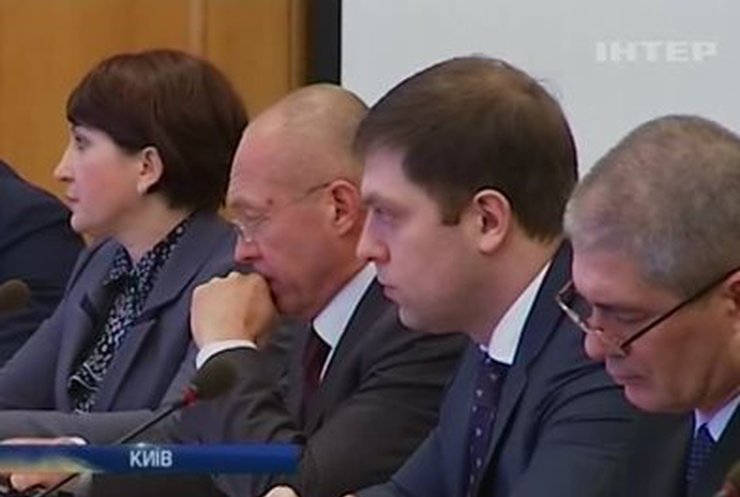 Украинские министры просят послов повлиять на оппозицию