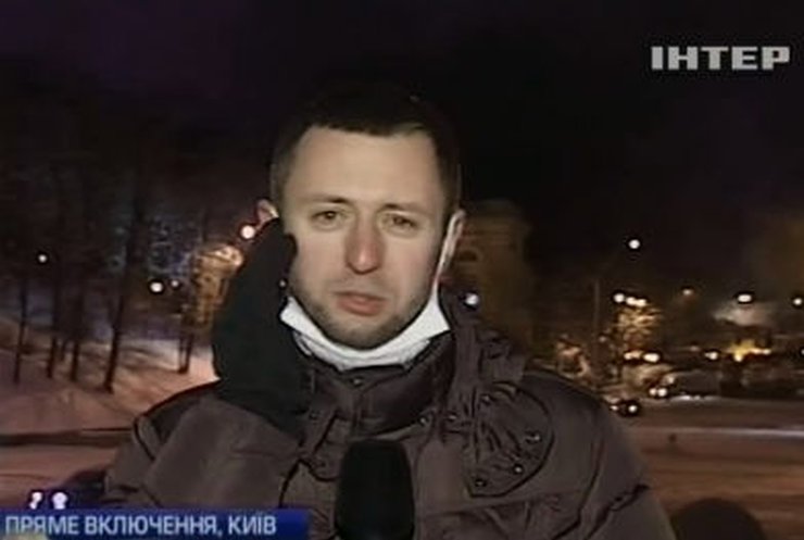 В центре Киева продолжается вооруженное противостояние