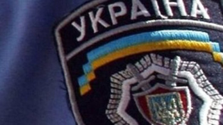 В МВД сообщают, что на Майдане захватили троих милиционеров, один - ранен