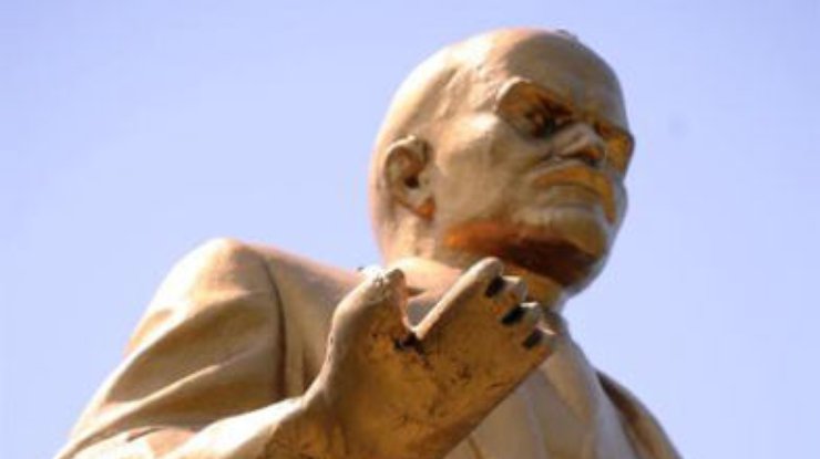 Мэр Сум предложил коммунистам выкупить памятник Ленину