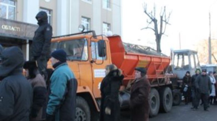 В Черкассах по факту захвата государственных зданий задержали 12 активистов