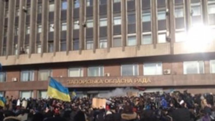 По подозрению в захвате здания обладминистрации в Запорожье задержано 46 человек