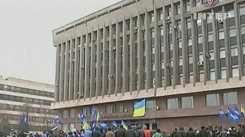 В Запорожье и Днепропетровске провели акции в поддержку мира