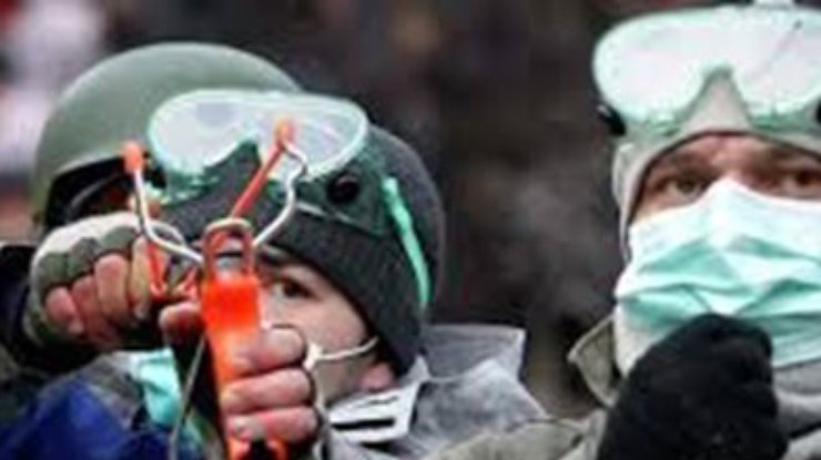 В Херсоне радикально настроенные активисты ранили 3 милиционеров, - МВД