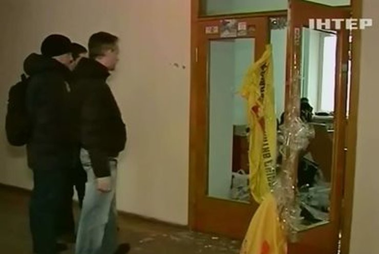 В Днепропетровске разгромили офис местной "Свободы"