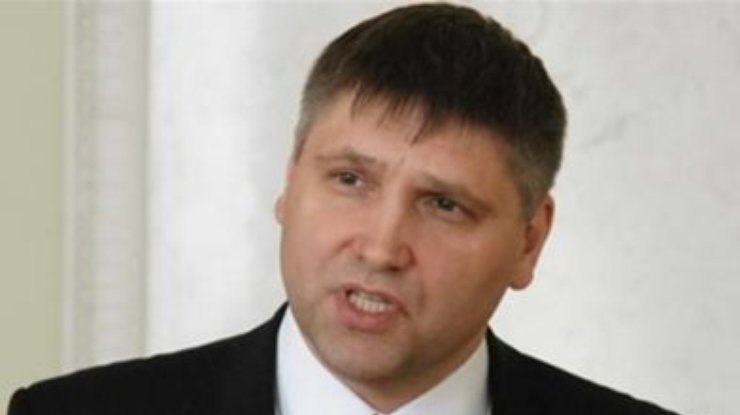 Действие закона об амнистии распространяется только на мирных протестующих