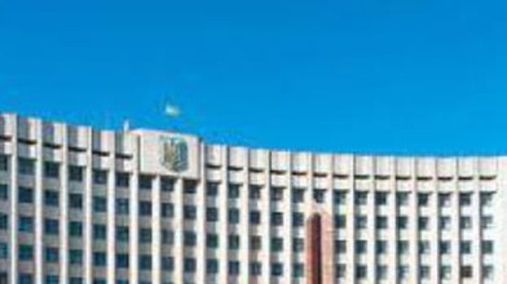 Суд приостановил решения Ивано-Франковского облсовета о признании Народной рады