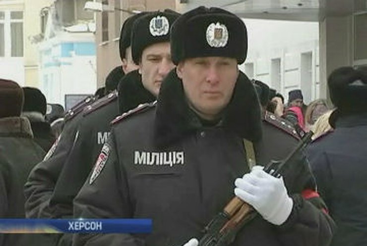 В Херсоне прощались с погибшим милиционером
