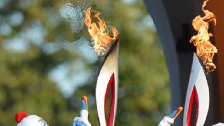 Олимпийский факел Сочи-2014 продают в Сети за 3 тысячи долларов