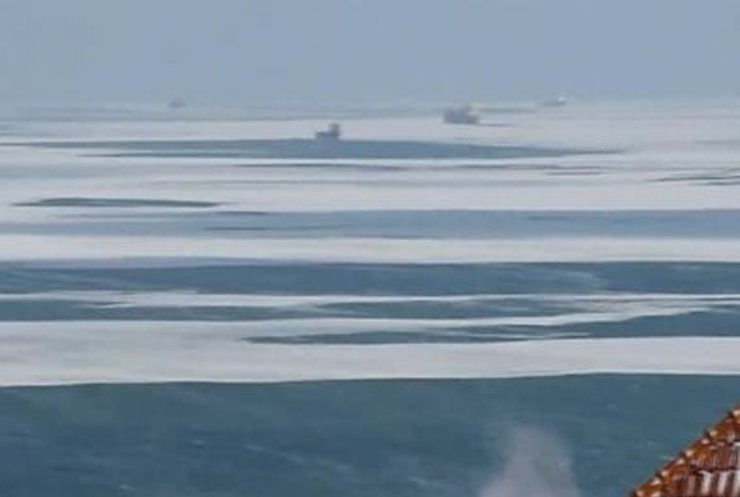 В Одессе замерзло море