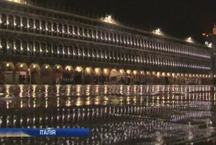 Венецию топит проливными дождями