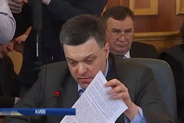 Оппозиционеры хотят принять новую Конституцию одним голосованием