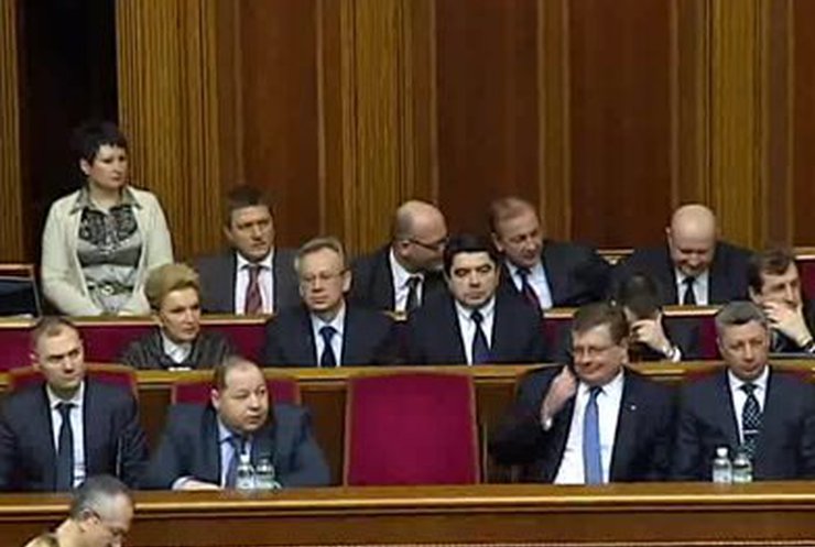 Сегодня депутаты продолжат обсуждение конституционной реформы