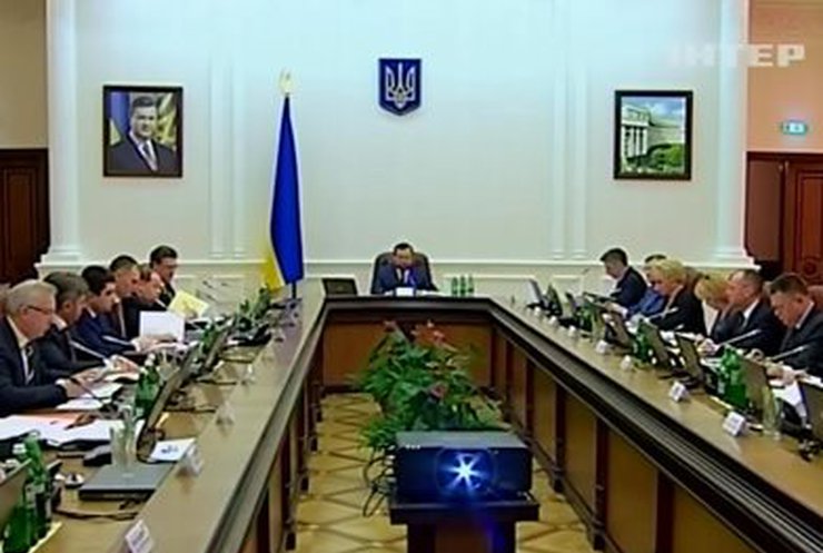 Основной причиной падения гривны стала политическая нестабильность, - Арбузов