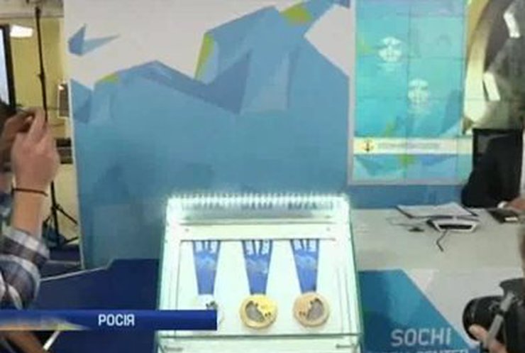Олимпийский огонь продолжает путешествовать по Сочи