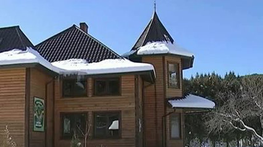 В буковинском селе люди уже 20 лет живут без электричества