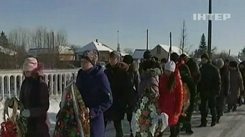 На Сумщине прощаются с погибшими в аварии на железнодорожном переезде