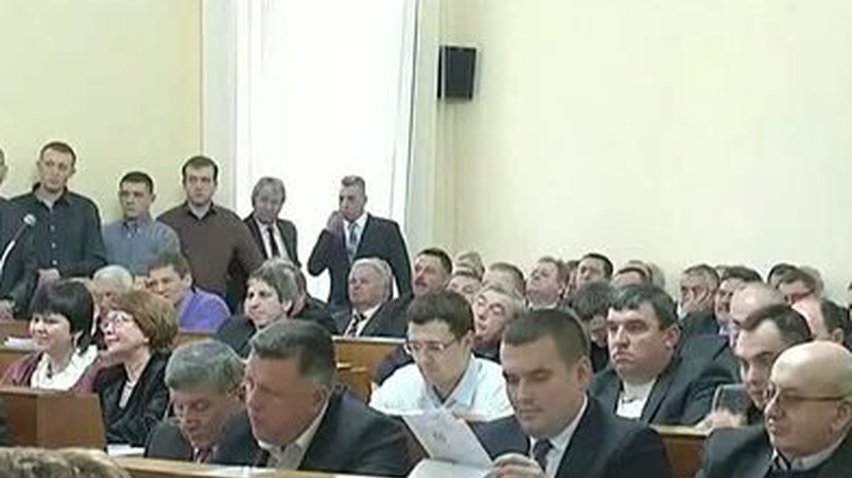 Протестующие разблокировали администрацию в Черновцах
