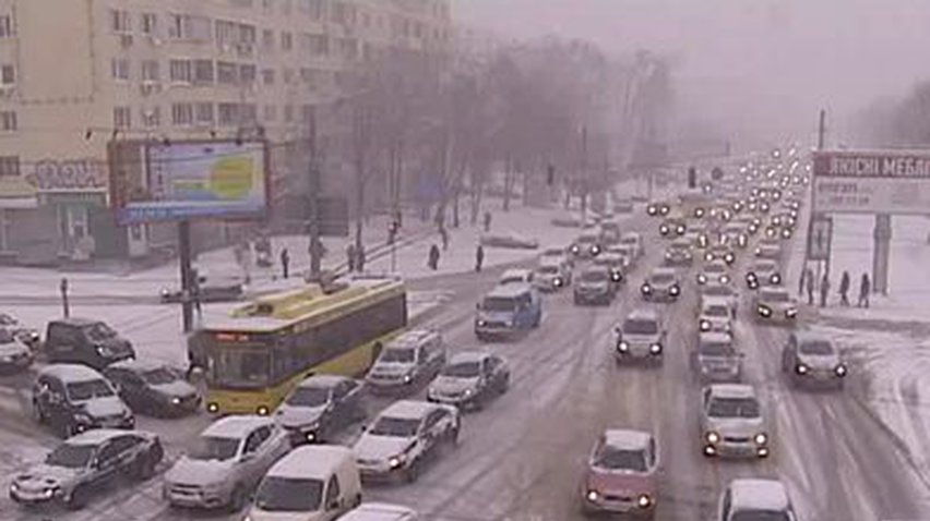 Синоптики обещают мокрый снег и гололедицу