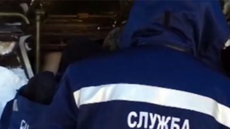 В Чернигове упала с моста и разбилась несовершеннолетняя