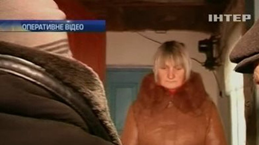 На Сумщине внук чуть не убил родную бабушку