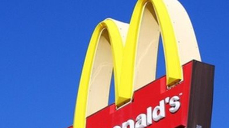 В США девушка обстреляла McDonald’s из-за неправильно выданного заказа