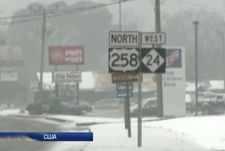 В США идут сильные снегопады: В шести штатах объявлен режим ЧС
