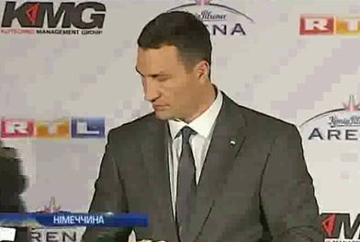Владимир Кличко и Алекс Леапаи встретились на пресс-конференции