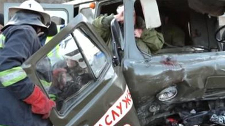 В ДТП в Севастополе погиб человек, восемь пострадали